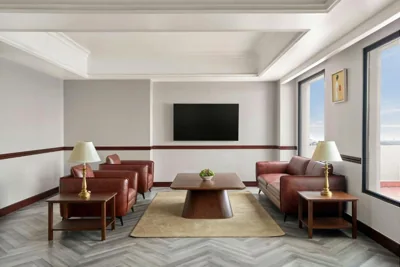 Suite Ambassador, Club, suite de 1 dormitorio con cama extragrande — Sheraton Hanoi Hotel